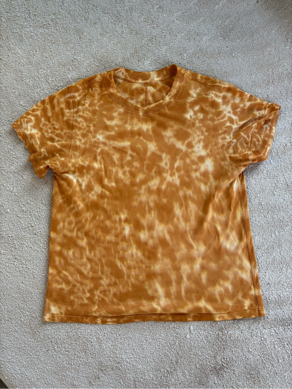Lululemon Tie-Dye Boyfriend T-Shirt in Yellow - Size 6 (S/M)
